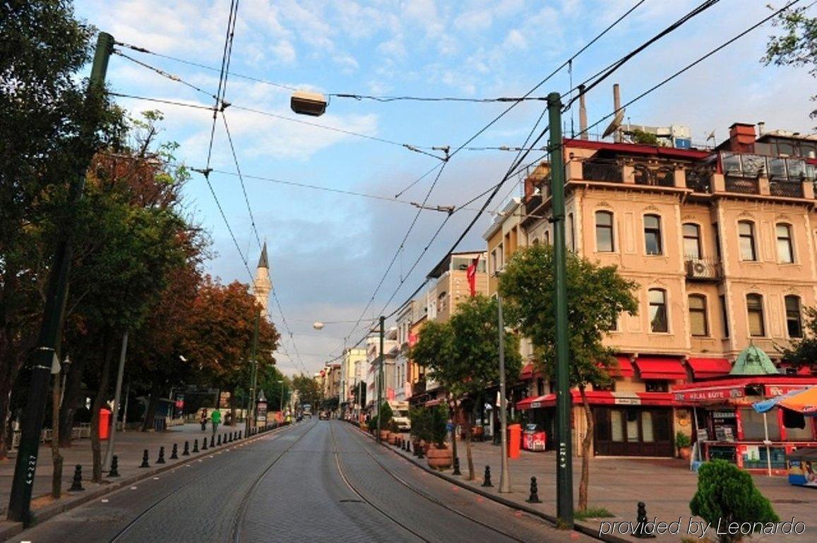 Star Holiday Hotel Istanbul Exterior photo